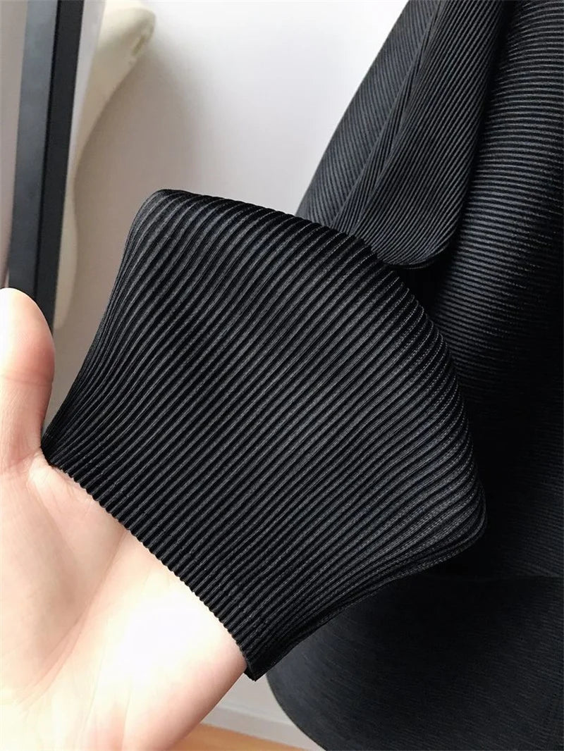 Woman Clothing T-shirt Bat Sleeves Loose and Pleated Small Jacket Women's Single-breasted Pocket Design Pleated Semi-Turtleneck